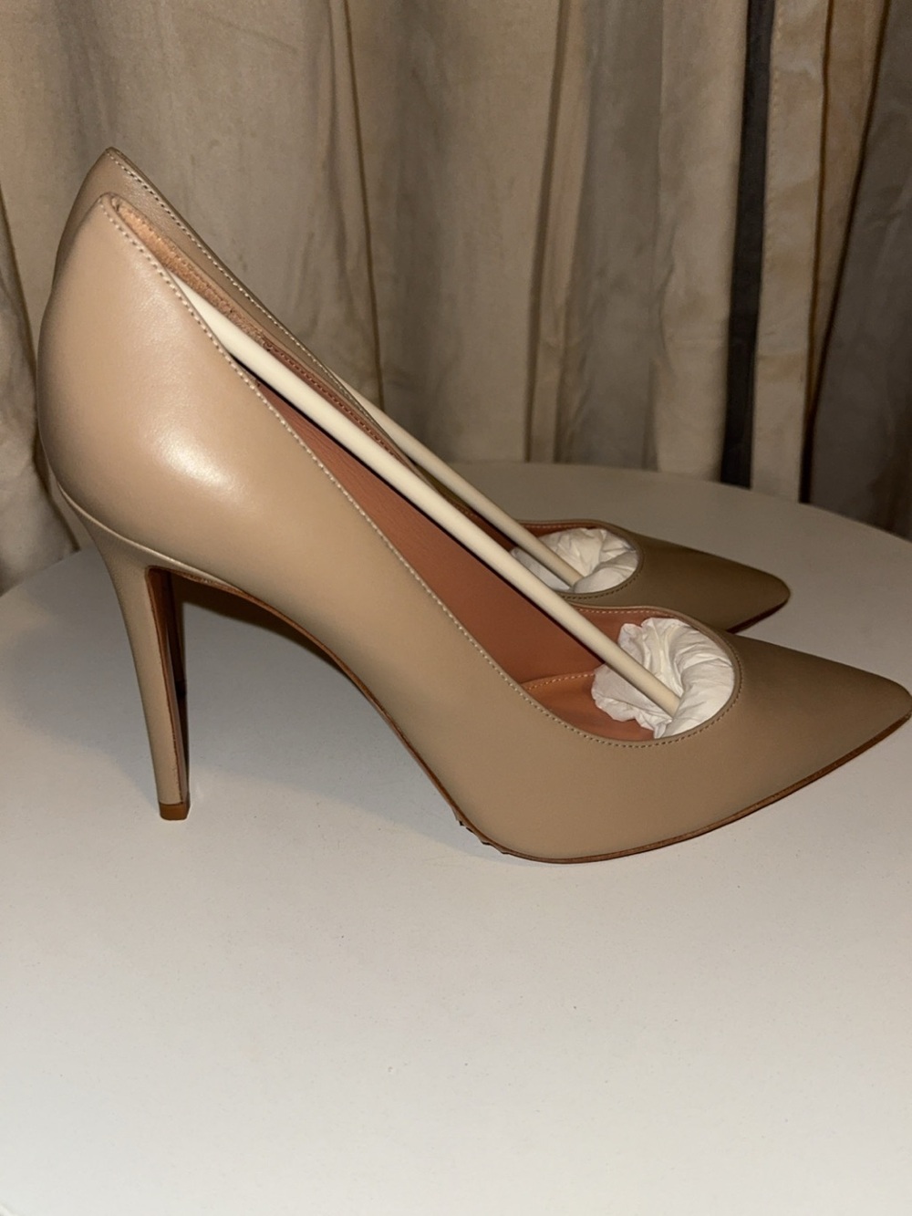Lita by Ciara Women's Pointed Toe Stiletto Pump in Nude US size 10,